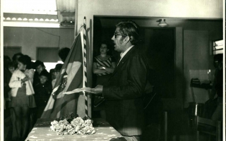 'Chico Raimundo, prefeito, discursa em cerimônia na Escola Estadual Padre Clemente de Maleto  1960 a 1979