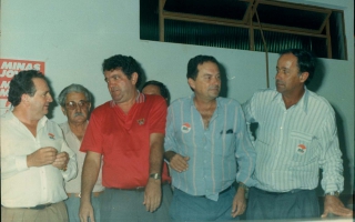 'Diogo Ribeiro de Andrade, Aracely de Paula, Vito Vieira e Paulo Valeriano em encontro político Década de 80
