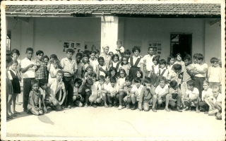 'Confraternização na Escola Deiró Borges década de 70