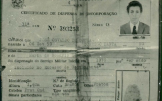 'Certificado de dispensa de incorporação de José Osvaldo de Souza década de 70
