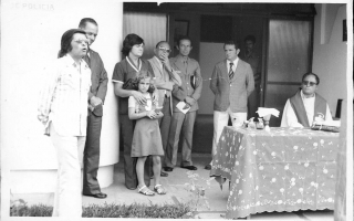 'Inauguração da Delegacia de Polícia, vendo-se Zezinho, Padre Marques, Diogo, e outros 197 a 1979