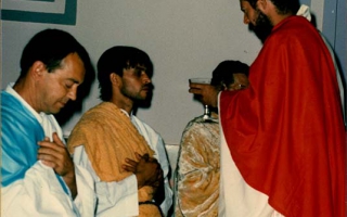 'Nenên Mariano, Djalma como Apóstolos e Ziro como Cristo. Última ceia. década de 80