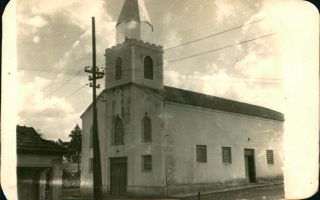'Panorâmica', 'Rua', 'Igreja Matriz de Santa Terezinha década de 50